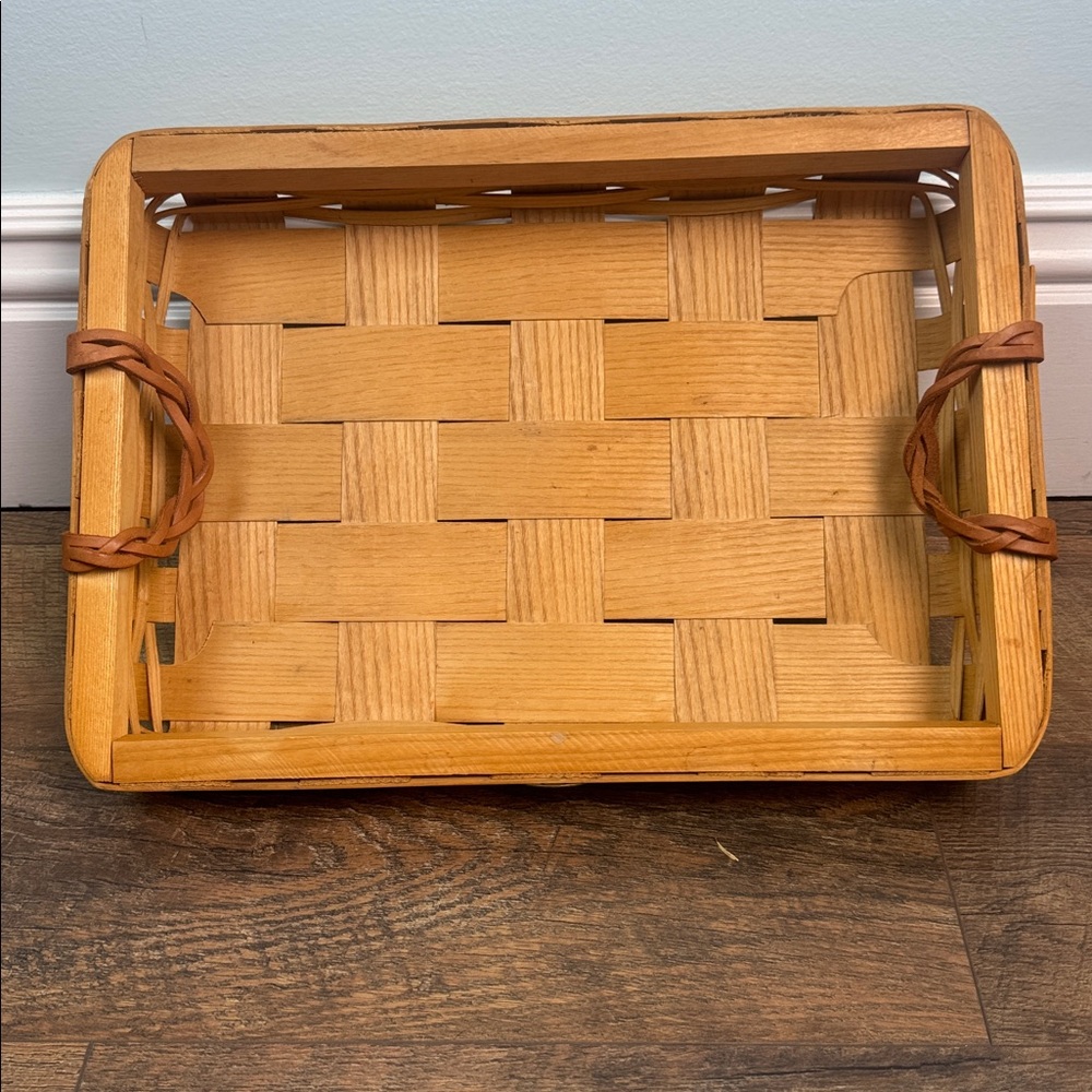 Vintage Peterboro Casserole Basket with Woven Leather Handles‎ Large Buffet